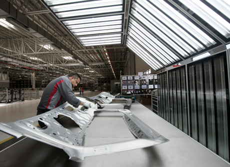 Automotive-Workshop--LED-Lighting.jpg